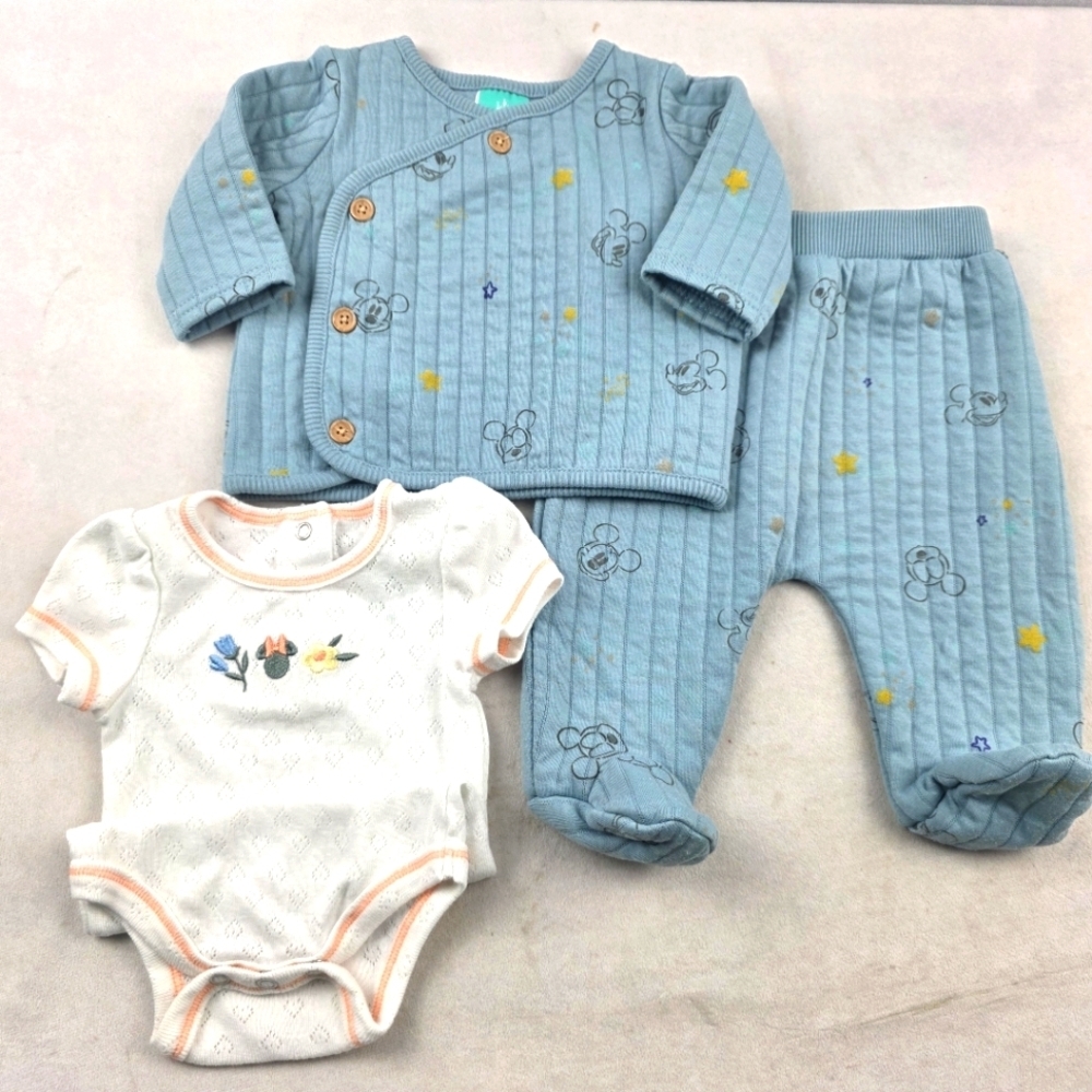 Disney Baby Bundle Size 0 To 3 Months